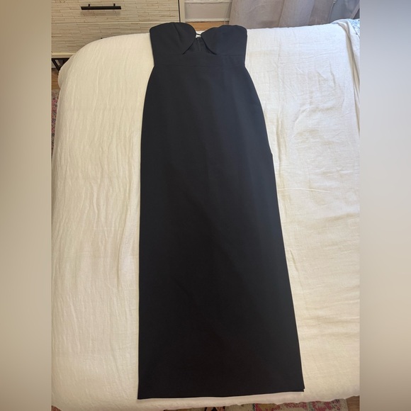 BCBGMaxAzria Black Strapless Gown - Picture 5 of 6